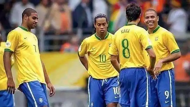 他们愿意陪 他们愿意陪