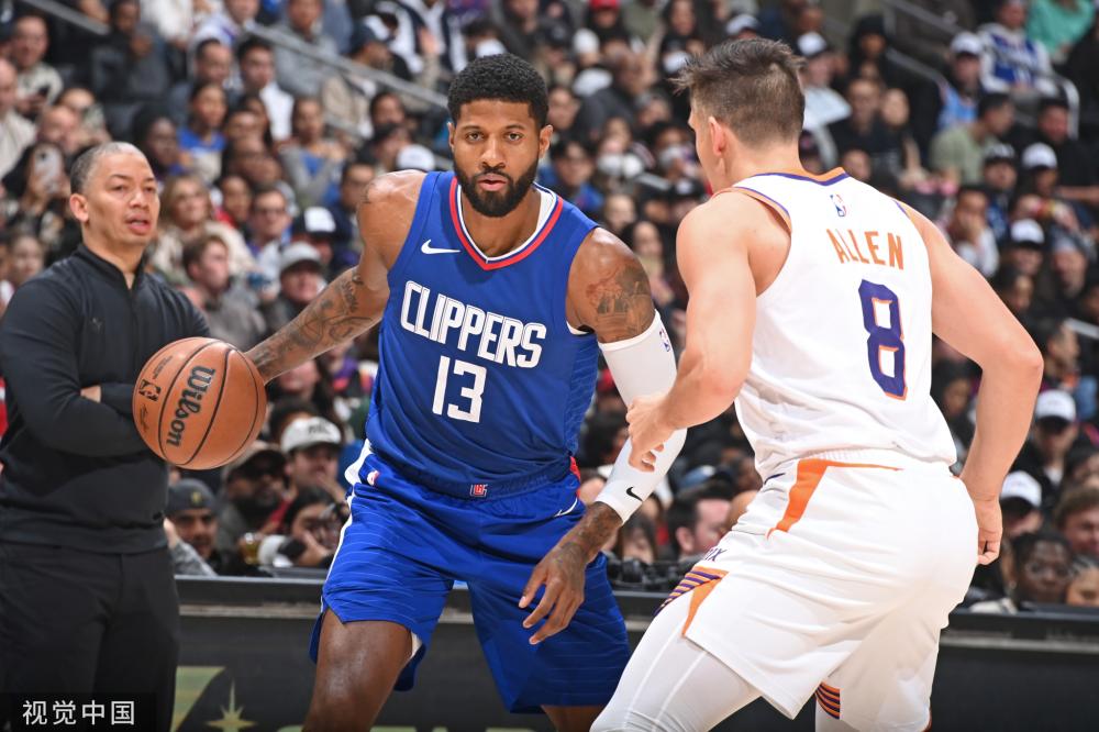 挥他们各自 挥他们各自