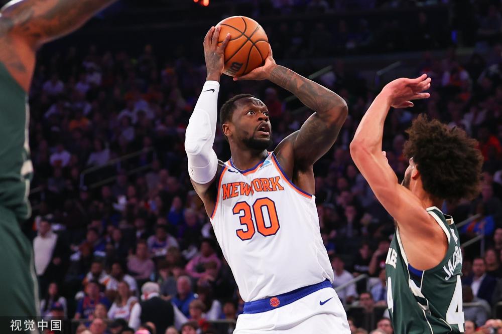 这使得他在 这使得他在